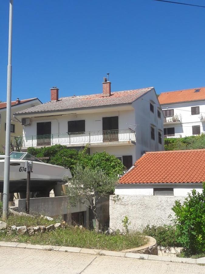 Apartments With A Parking Space Mali Losinj Bagian luar foto