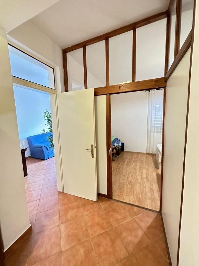 Apartments With A Parking Space Mali Losinj Bagian luar foto